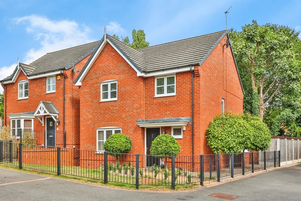 Property photo 1 of 17