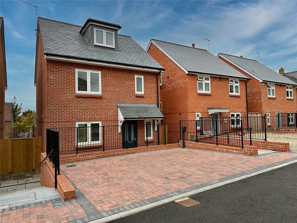 Property photo 1 of 17 Picture No. 26