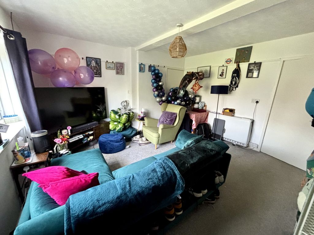 Property photo 2 of 18 Photo 13