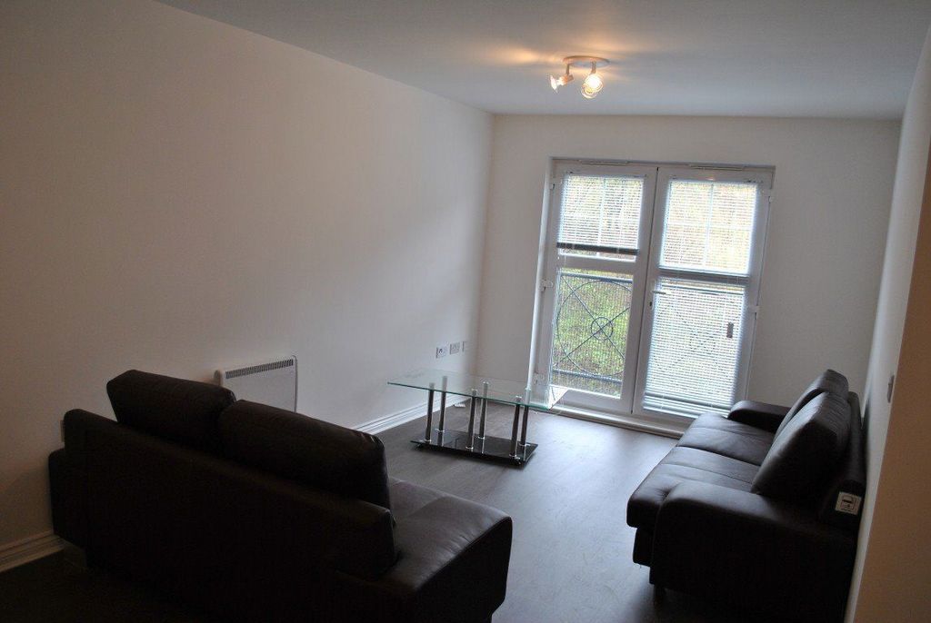 Property photo 2 of 9