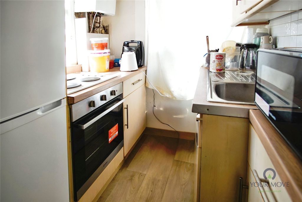 Property photo 3 of 6 Picture No. 04