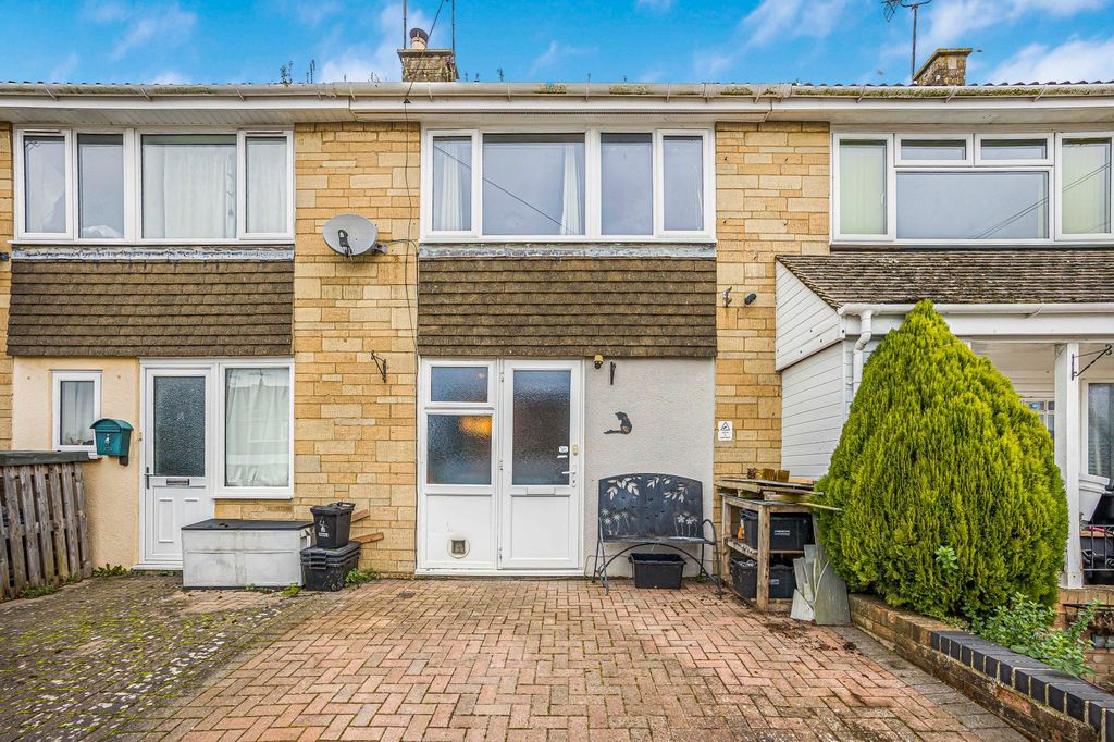Property photo 1 of 9 External