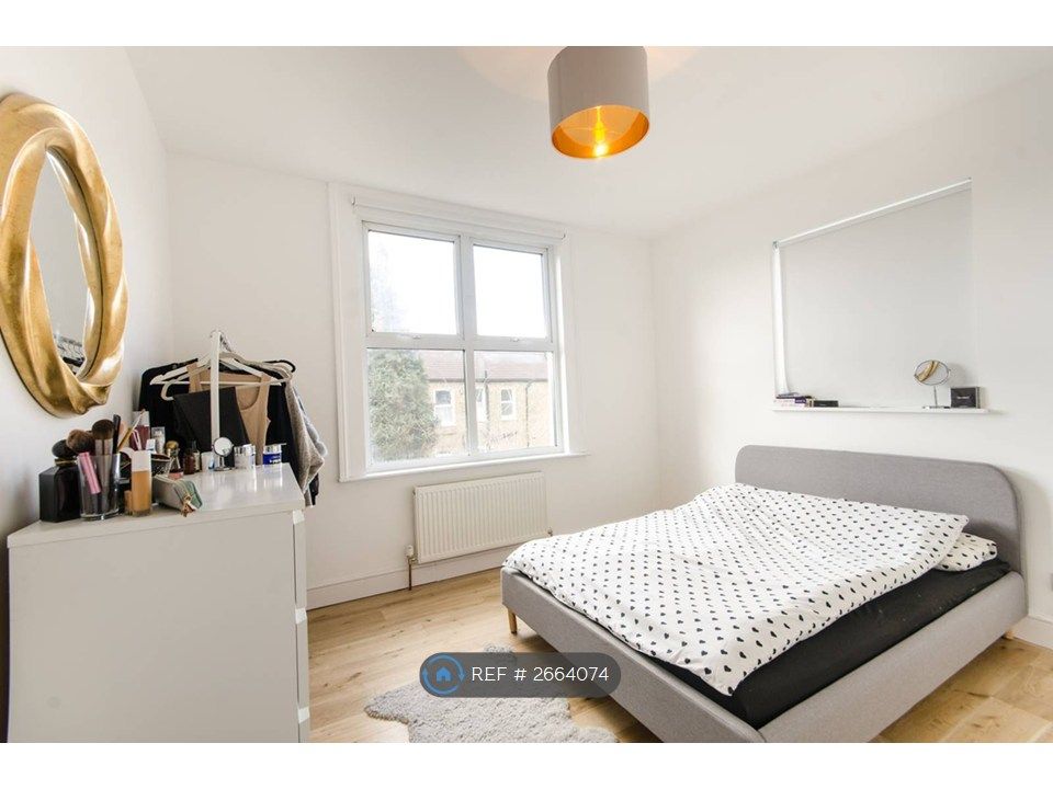 Property photo 3 of 14 Bedroom 1