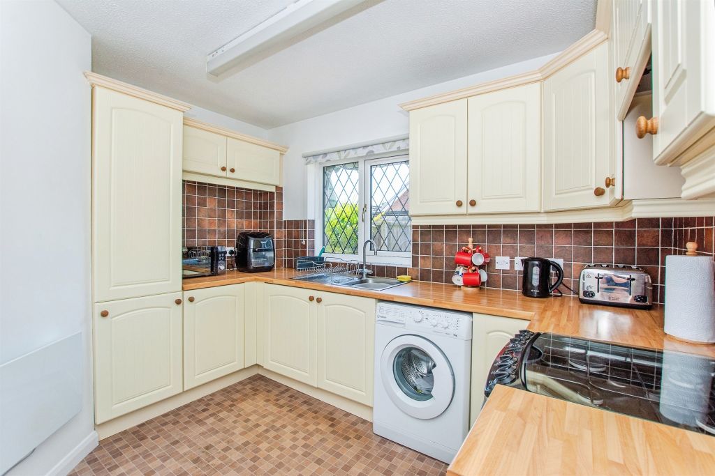 Property photo 2 of 20