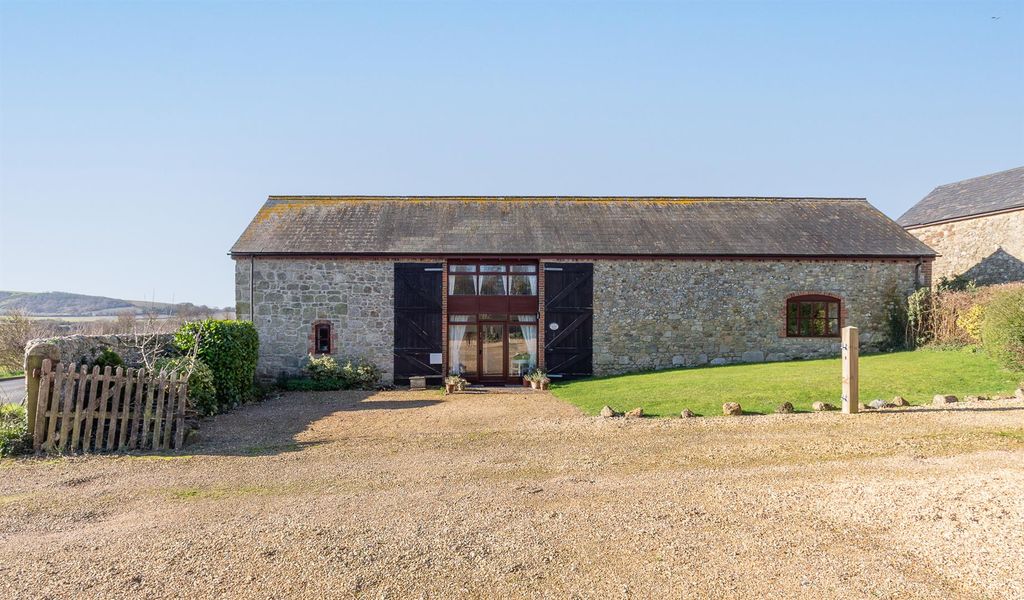 Property photo 1 of 28 The Barn