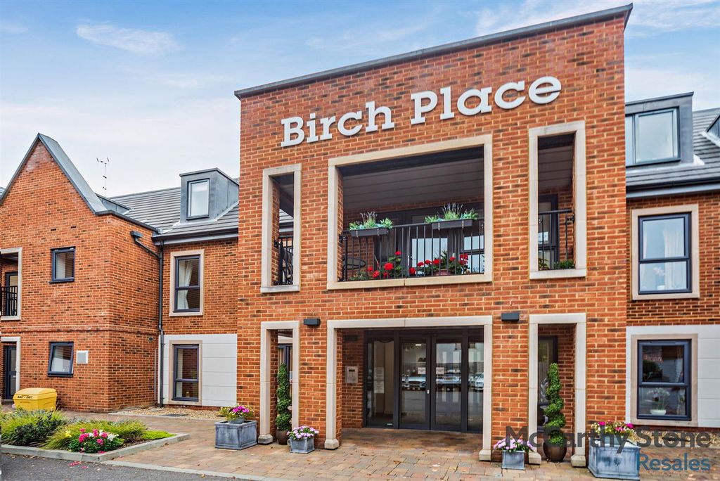 Property photo 1 of 27 8667584-Exterior01-800.Jpg