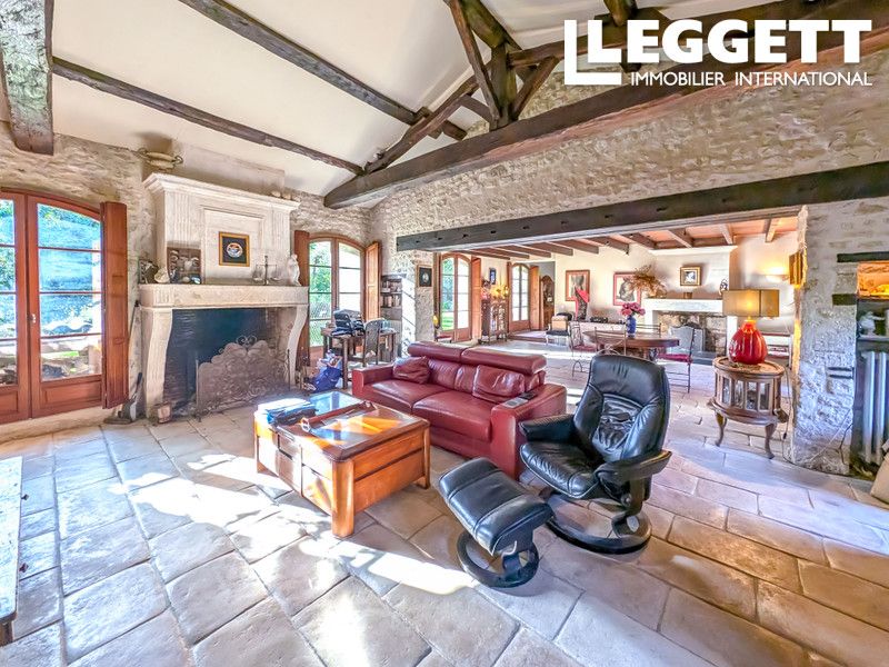 Property photo 3 of 10