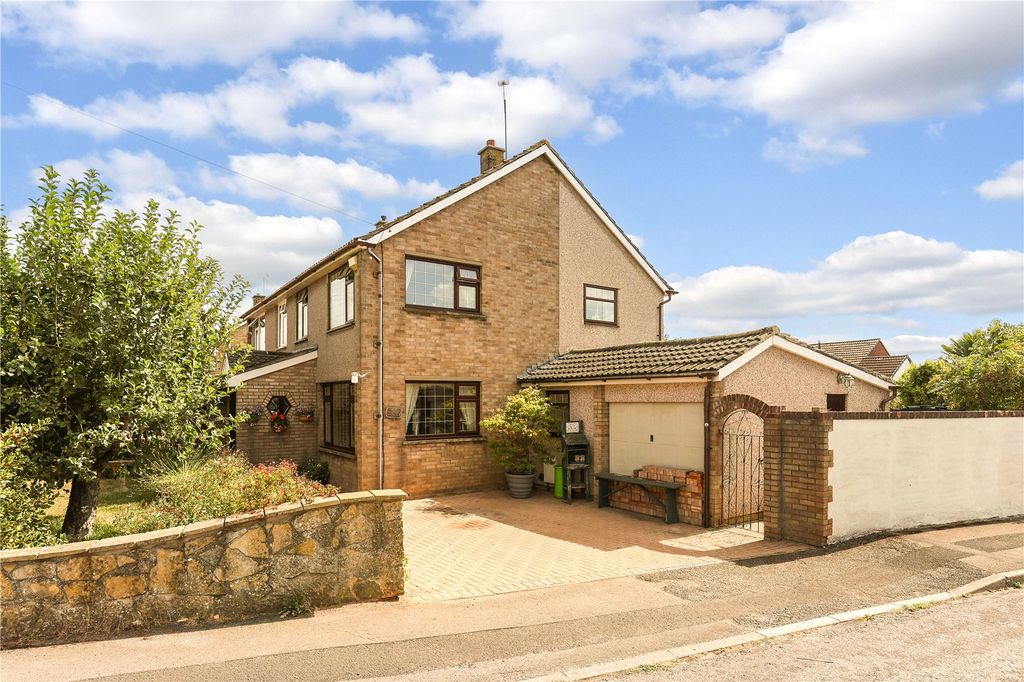 Property photo 2 of 24 Picture No. 10