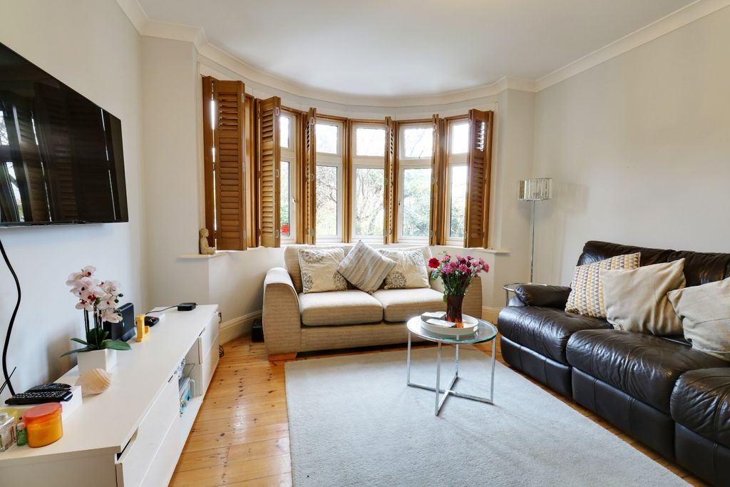 Property photo 3 of 28 4650265