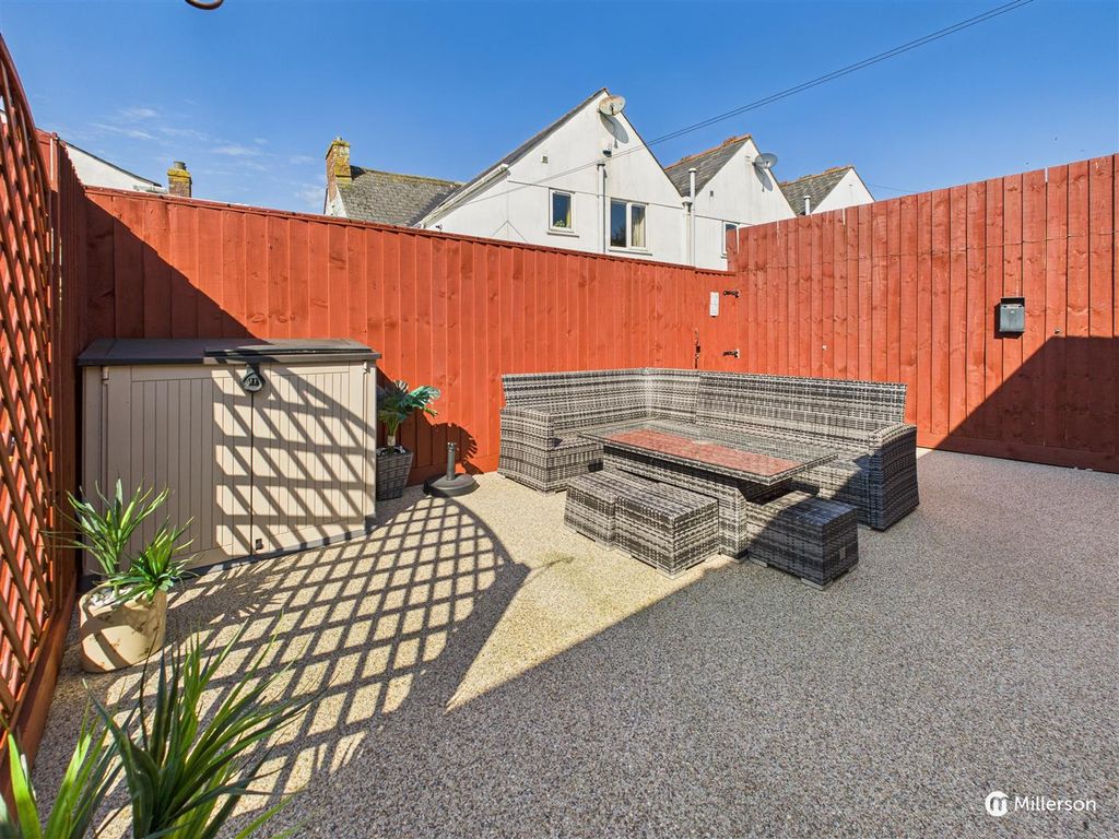 Property photo 3 of 18 Cam05092G0-Pr0027-Still002.Jpg