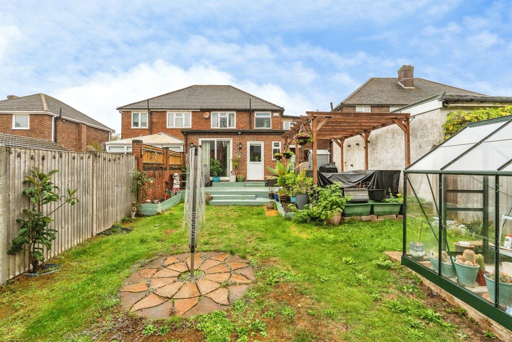 Property photo 3 of 18 Pbox-Img.Jpg
