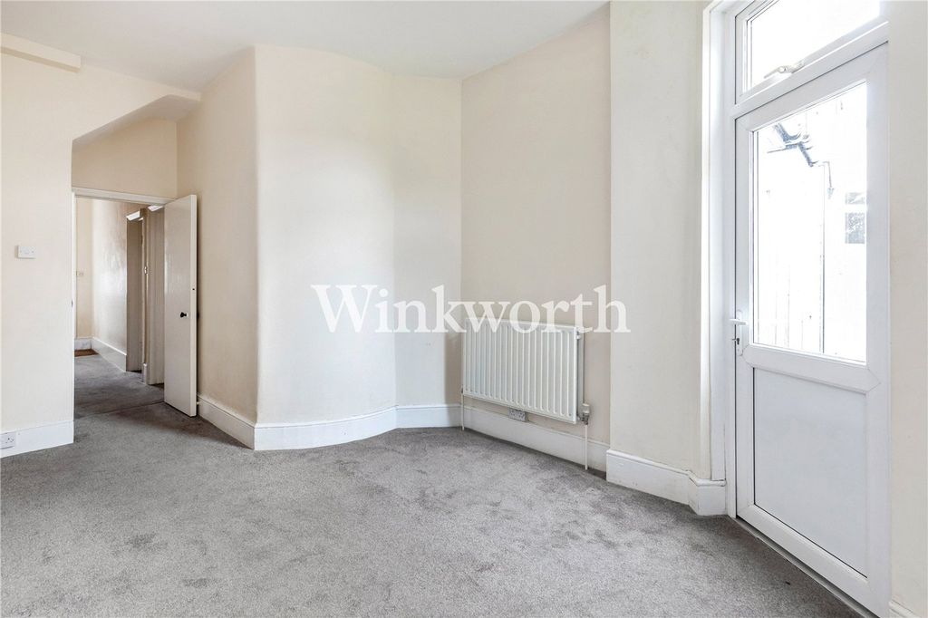 Property photo 2 of 12 Picture No. 01