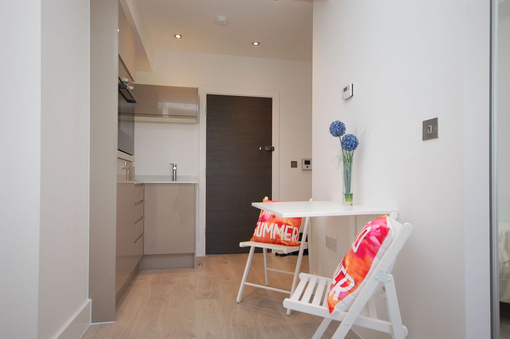 Property photo 2 of 7 Dining Area