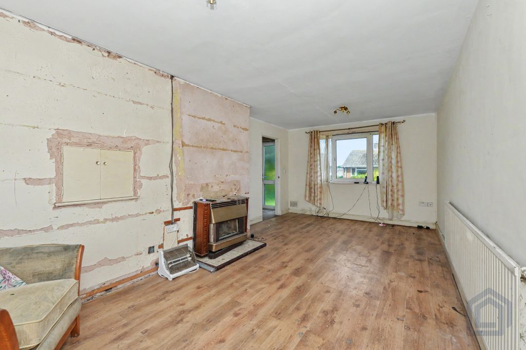 Property photo 3 of 23