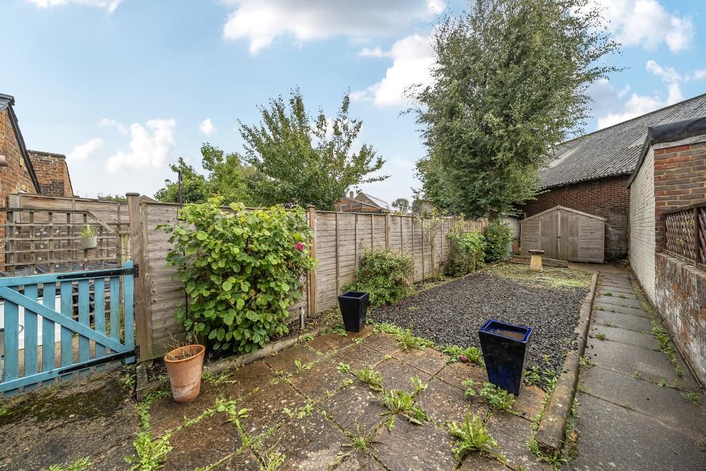 Property photo 2 of 19 Garden