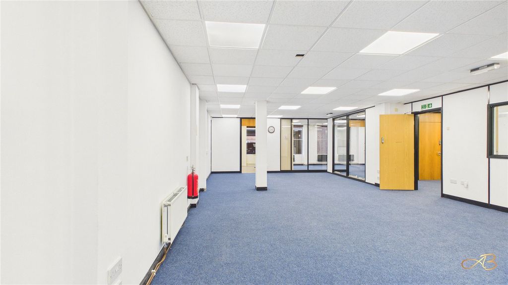 Property photo 2 of 7 Picture No. 08