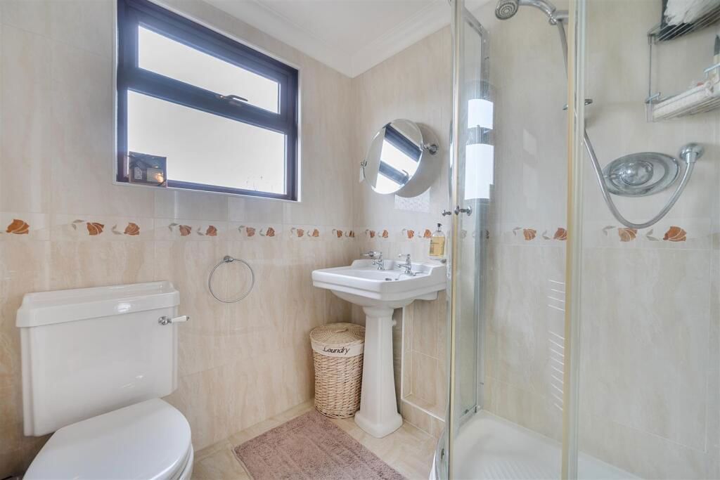 Additional image 13 of 4 bed detached house for salePortchester Road, Fareham PO16