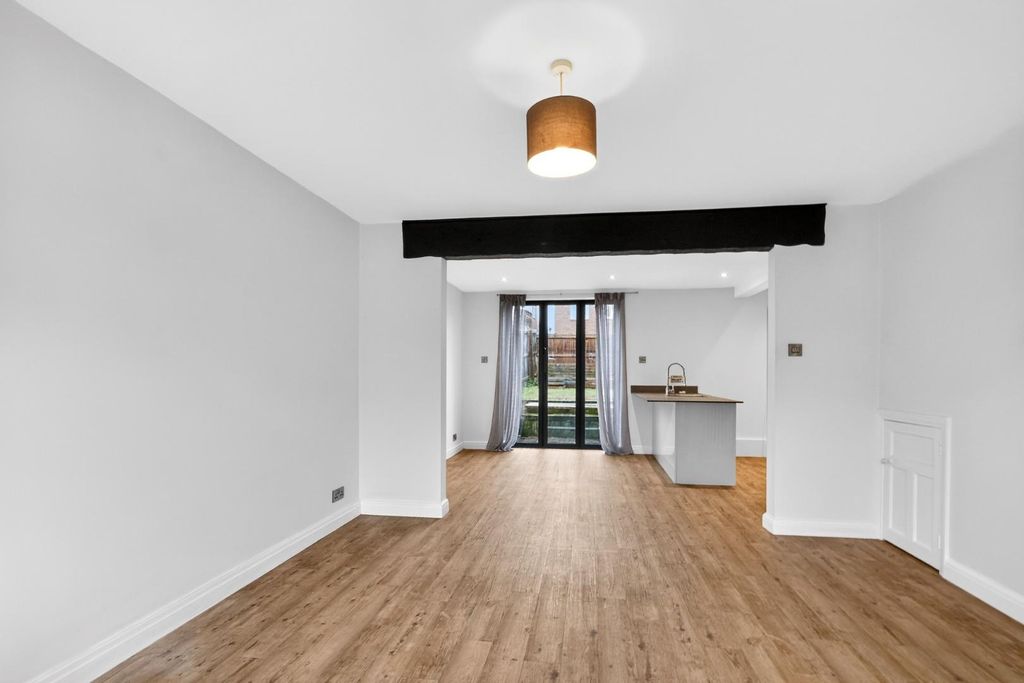 Property photo 3 of 20 Pnmb0842.Jpg