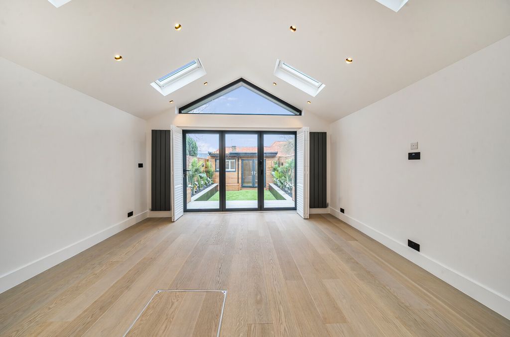 Property photo 3 of 22 1417804-10-69A1A7...