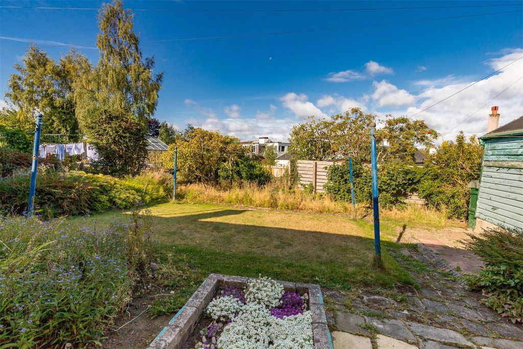 Property photo 2 of 20 Picture No. 32