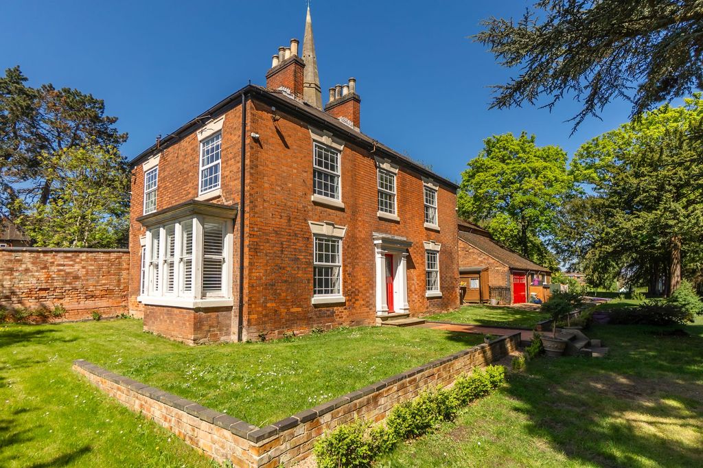 Property photo 3 of 25 6