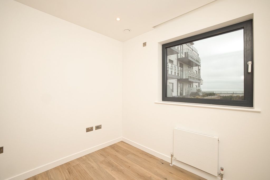 Additional image 12 of 2 bed flat for saleBeach Drive, Ramsgate CT11