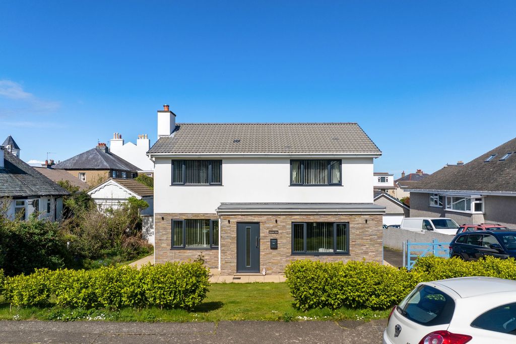 Property photo 1 of 35