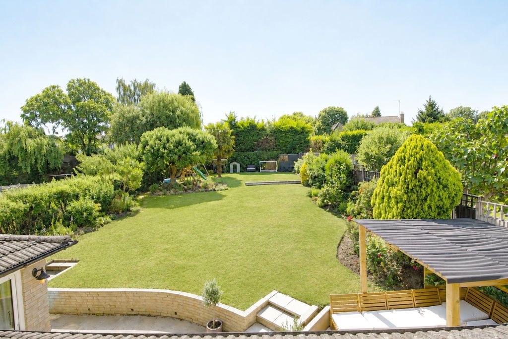Property photo 2 of 27 Photo 30