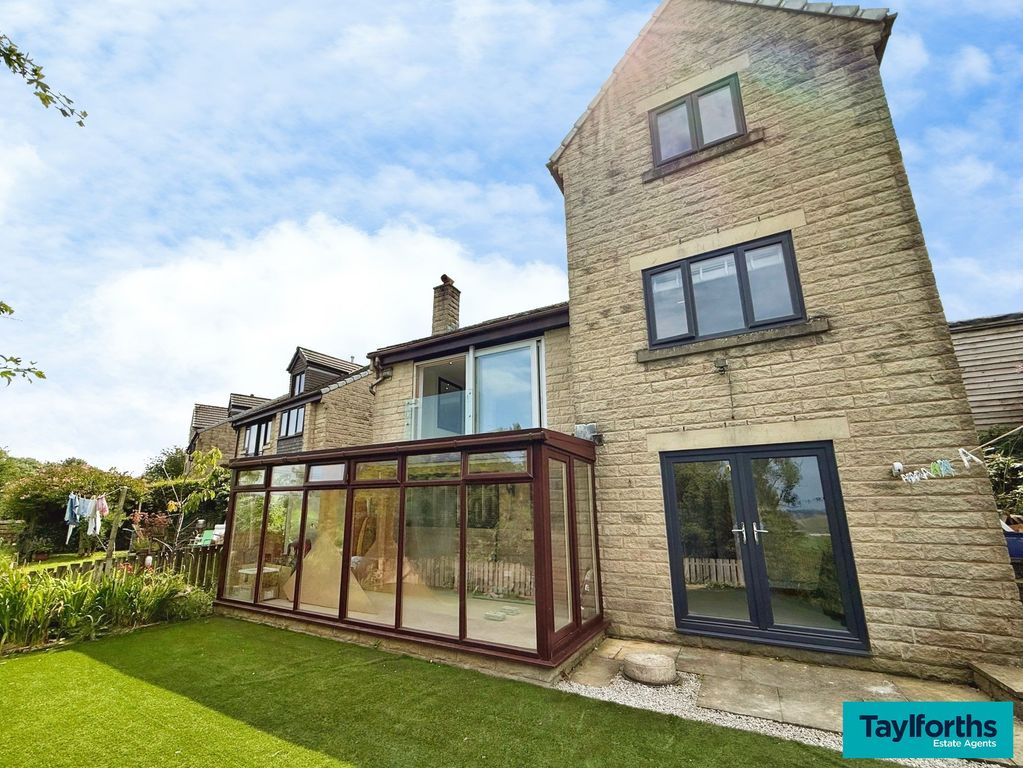 Property photo 2 of 37