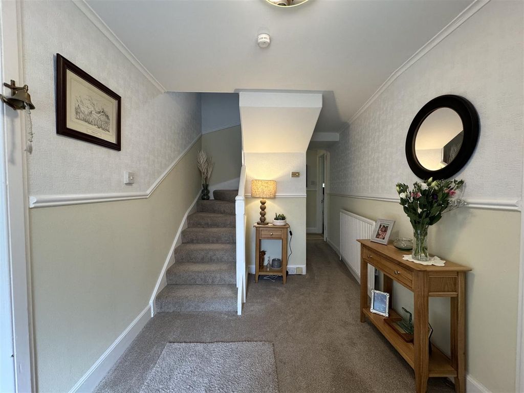 Property photo 2 of 24 Hallway 1.Jpg