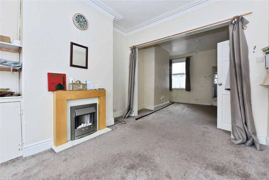 Property photo 2 of 12 Picture No. 20