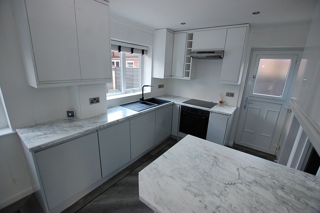 Property photo 3 of 14 Picture No. 05