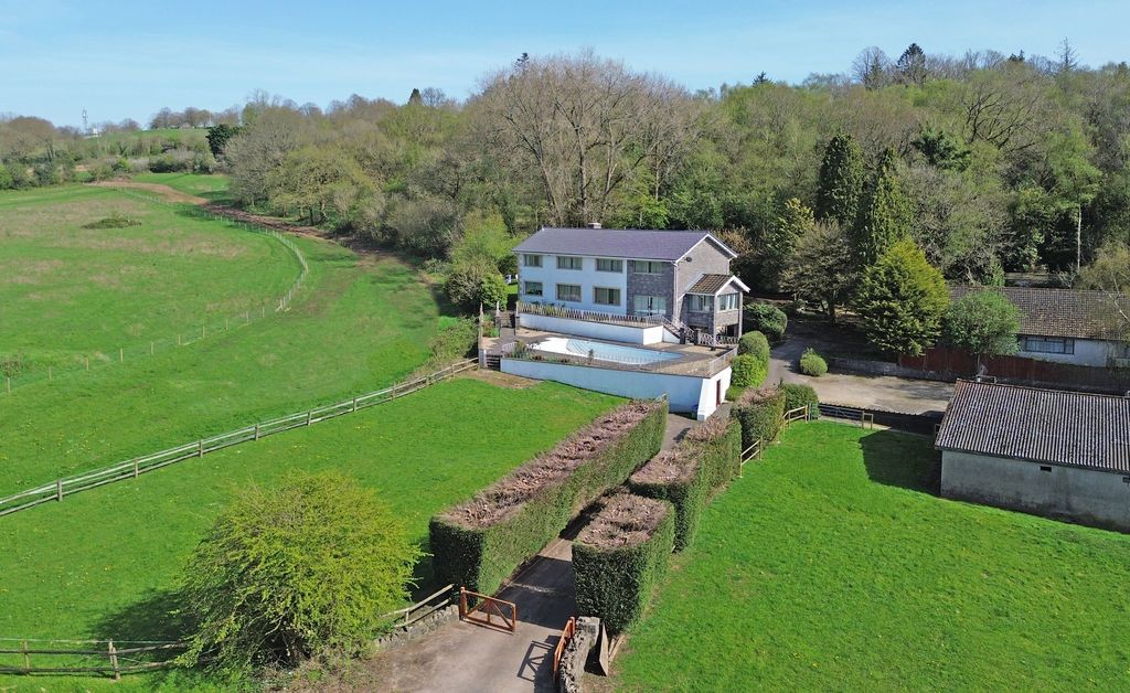 Property photo 1 of 51 Photo 46