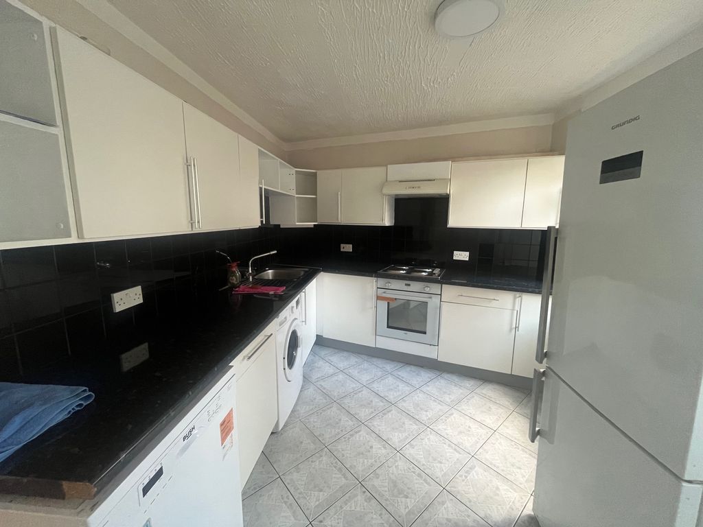 Property photo 2 of 10 Image