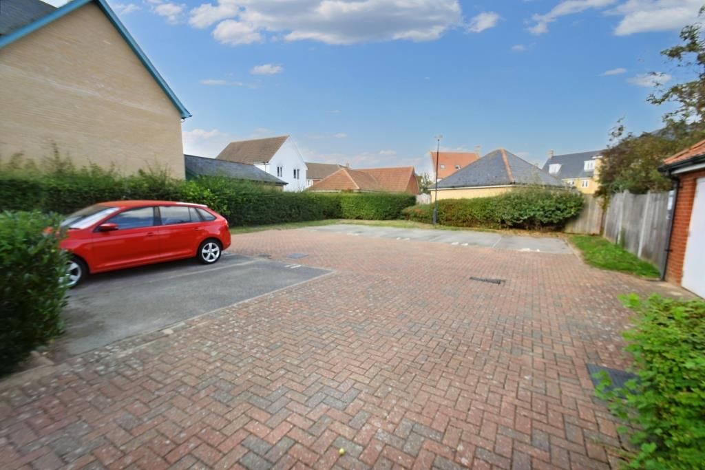 Property photo 2 of 8