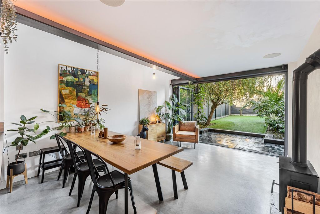 Property photo 3 of 45 3