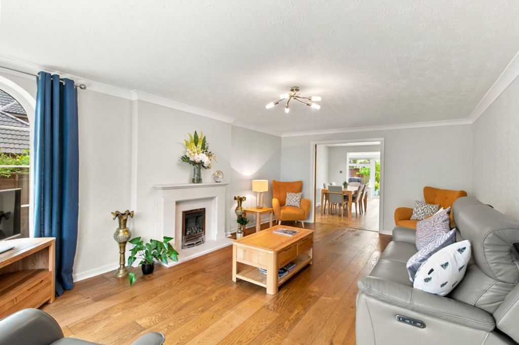 Property photo 2 of 25