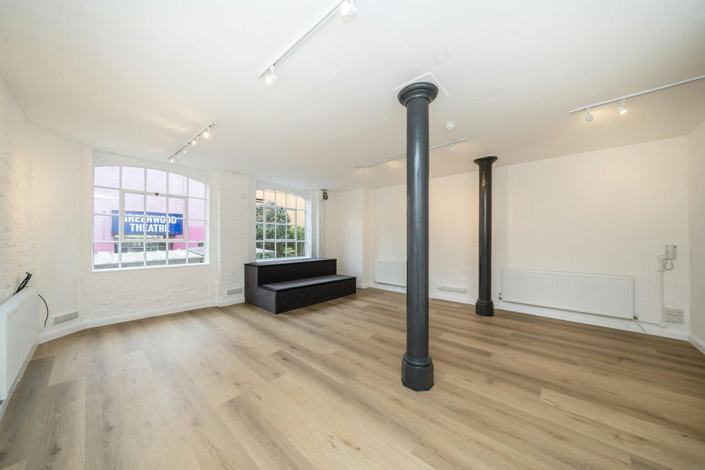 Property photo 2 of 5 60 Weston Street Ground Floor .Jpg
