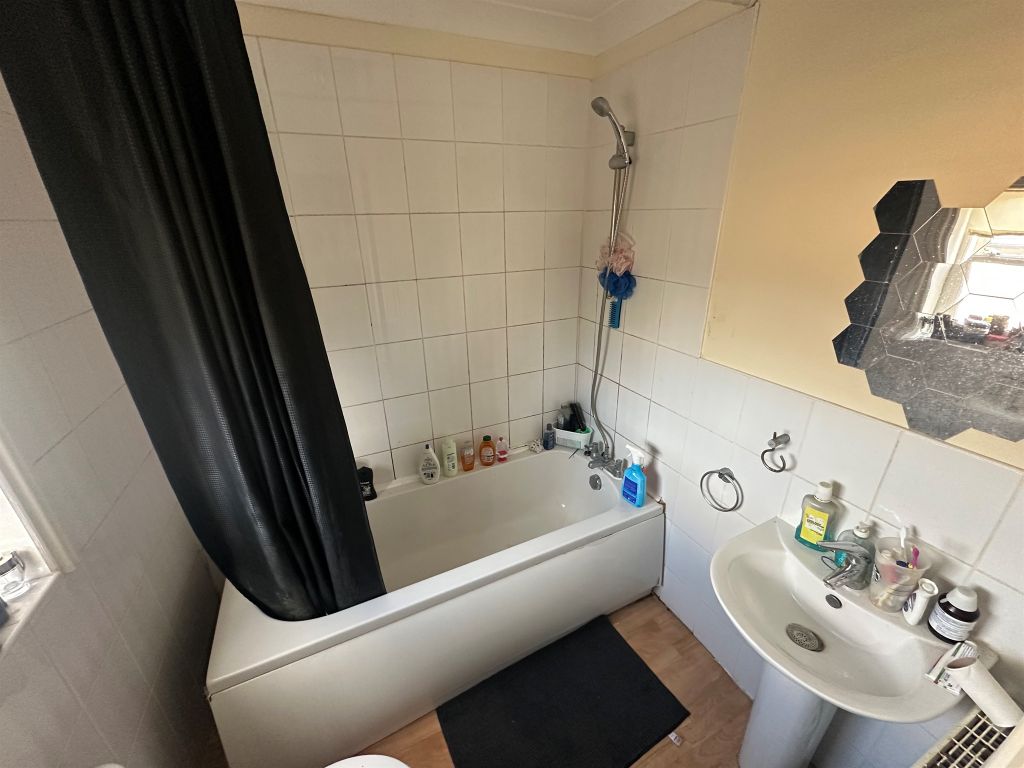 Additional image 7 of 8 bed flat for saleCamperdown, Great Yarmouth NR30
