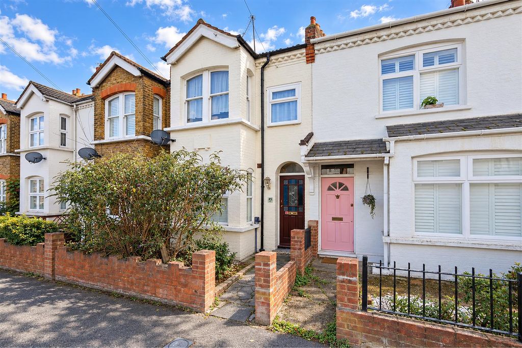 Property photo 1 of 16