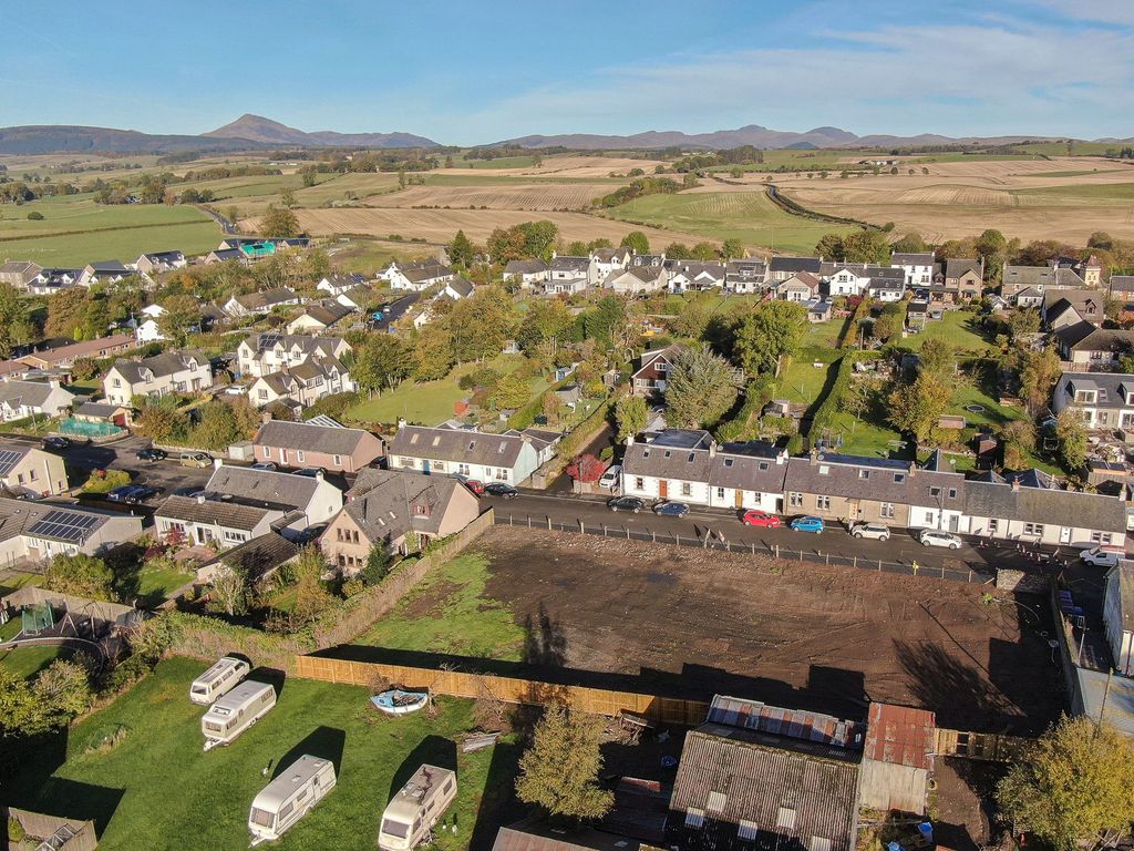 Property photo 3 of 5