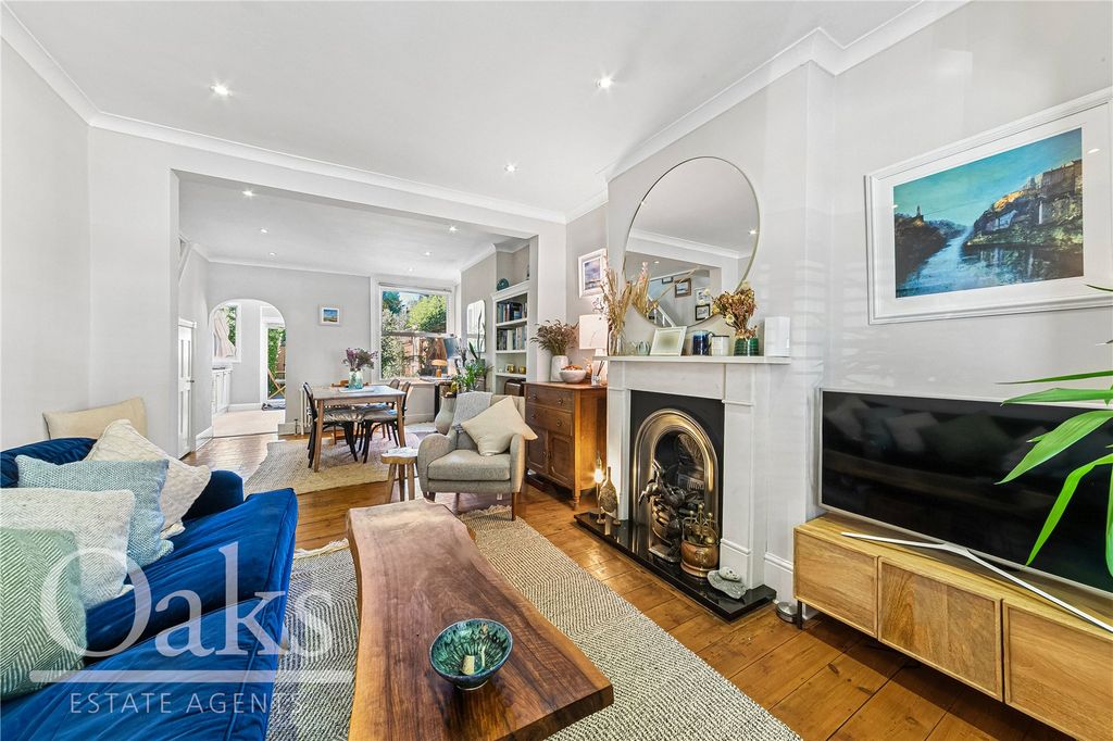 Property photo 3 of 11 Picture No. 06