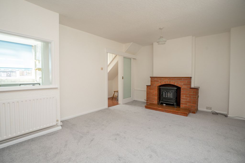 Property photo 2 of 12 Living Room