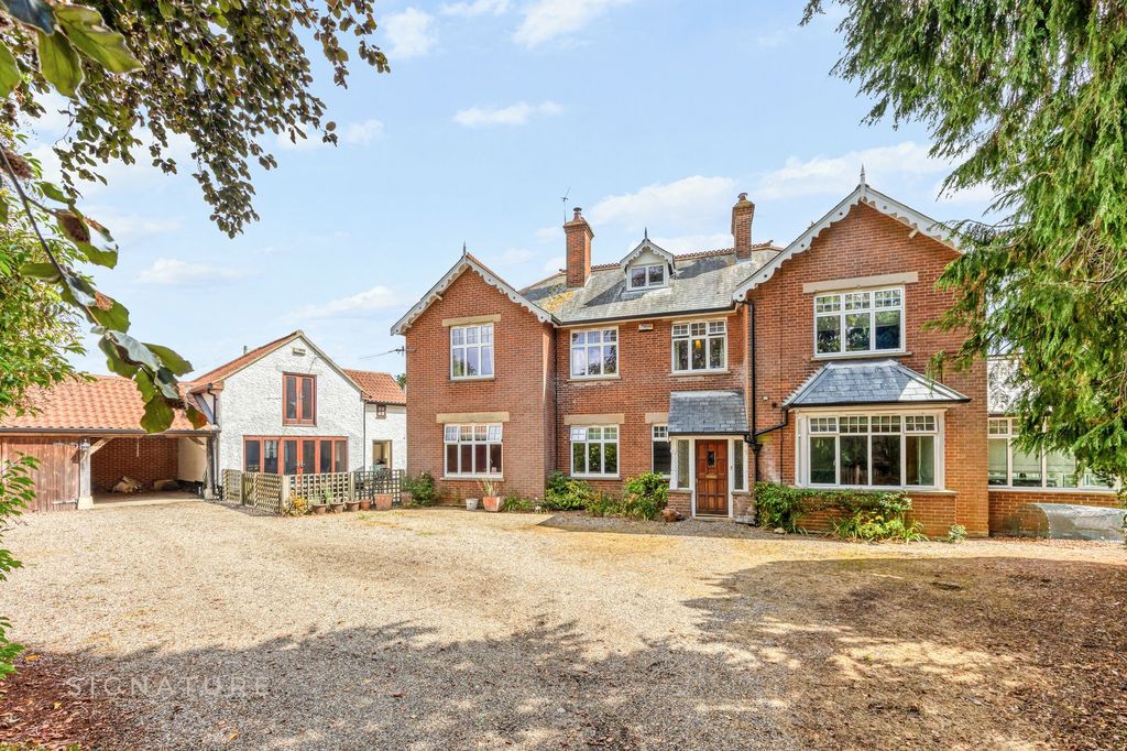 Property photo 1 of 31