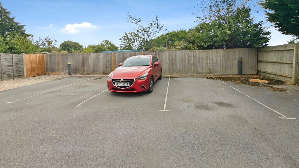 Property photo 3 of 11 3B6Ed4Ed-Pxl_20250828_134731847.Jpg