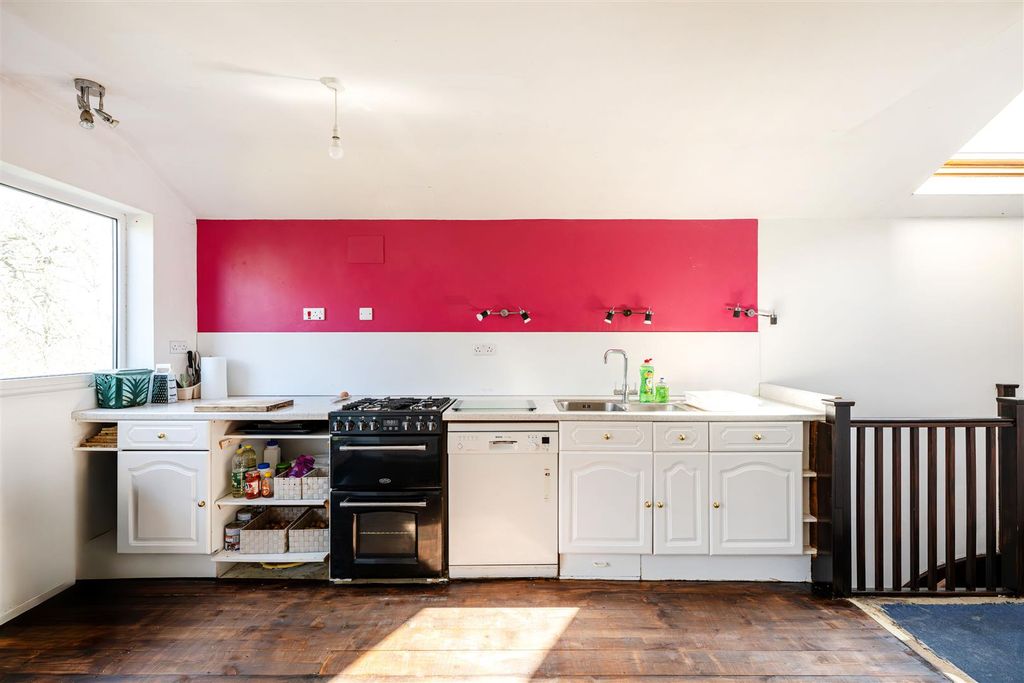 Property photo 2 of 13 Kitchen