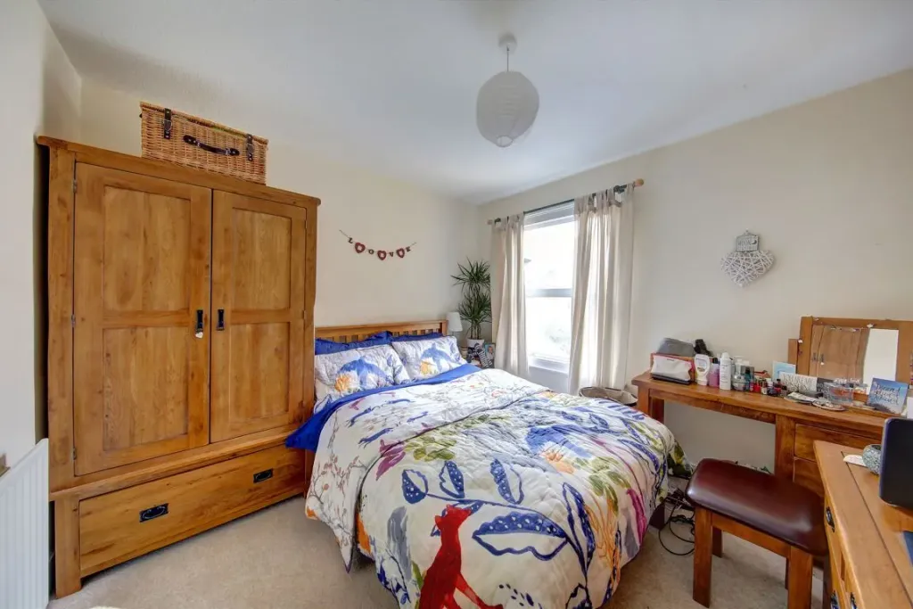 Property photo 3 of 7