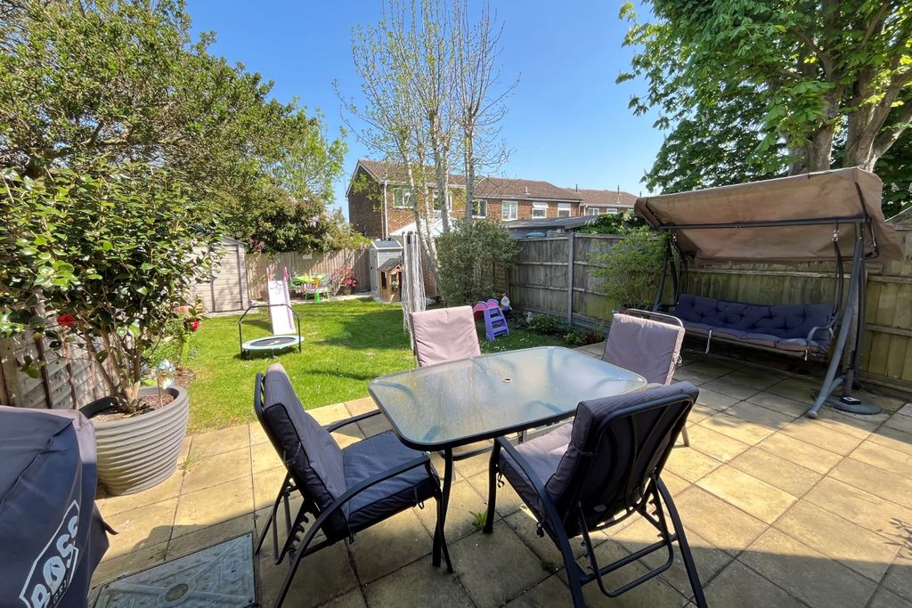 Property photo 2 of 13 4932234