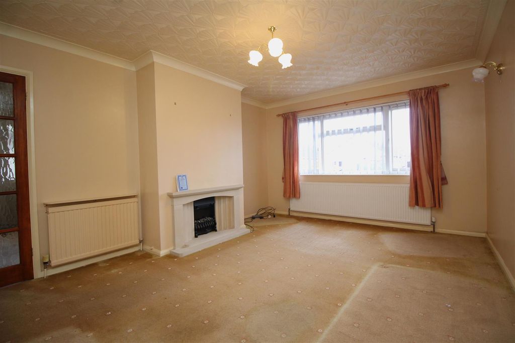 Property photo 2 of 12 Living Room .Jpg