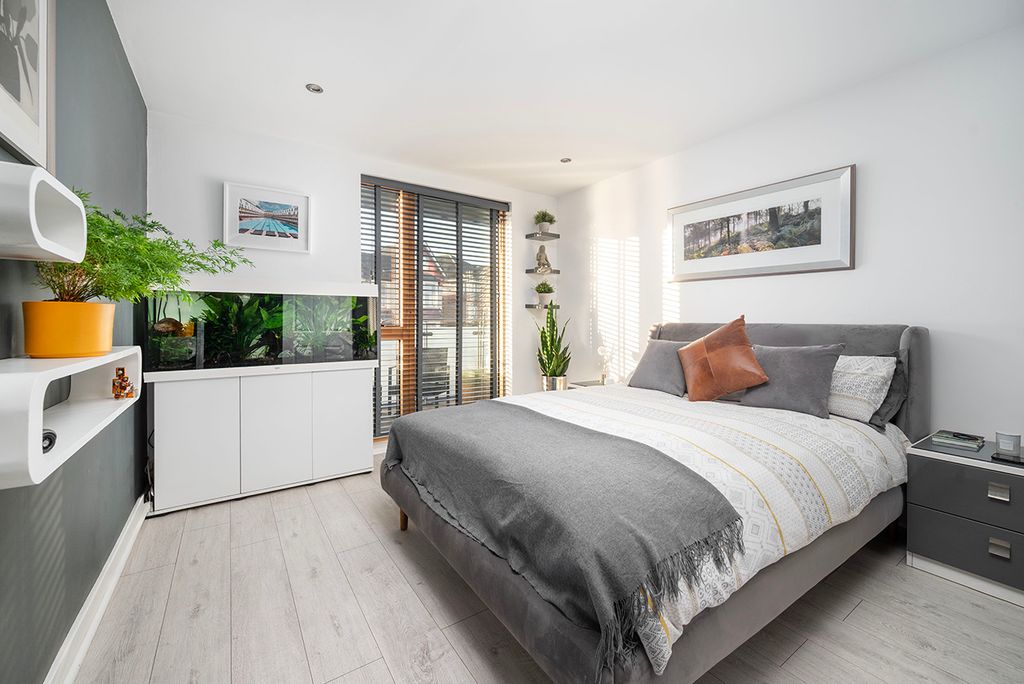 Property photo 2 of 19 Photo 10